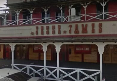 Fin de una era en el Oeste: Inicia la demolición de la mítica discoteca Jesse James