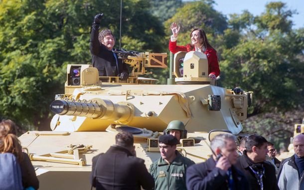 Ajuste y desprecio por la soberanía: Milei evalúa cancelar el desfile del 9 de Julio tras un drástico vaciamiento de las Fuerzas Armadas
