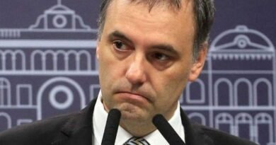 Piden la detención de Manuel Adorni por presunta intimidación a un testigo clave