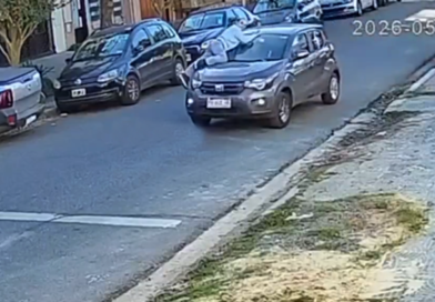 Inseguridad en Ramos Mejía: una mujer resultó herida tras ser arrastrada por delincuentes que le robaron su auto