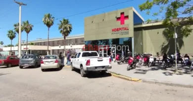 Murió tras ingresar al hospital con un celular alojado en el recto