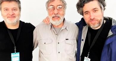 Tensión en los Premios Sur: Silban a los directores Mariano Cohn y Gastón Duprat durante un tributo a Luis Brandoni
