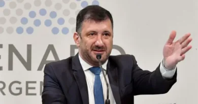 Paraguay imputa por lavado de activos a exsenador argentino Edgardo Kueider y embarga sus propiedades