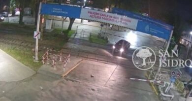Tragedia en Martínez: Video clave revela que Ernestina Pais cruzó paso a nivel con barrera baja
