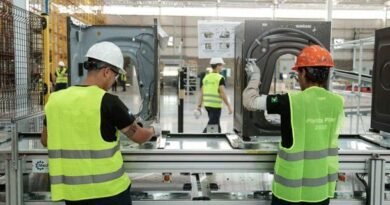 Fuerte deterioro del mercado laboral: cae el empleo registrado y el salario mínimo pierde casi el 40% de su poder de compra