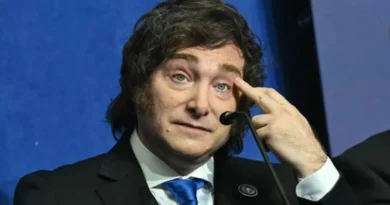 Corrupción y Desmanejo Hunden Confianza en Gobierno de Milei: Crece el Clamor por un Recambio en Argentina