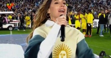Intenso Homenaje: Soledad Pastorutti Conmueve a un Emocionado Lionel Messi en el Monumental